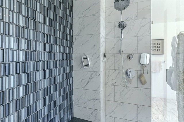 20300 W Windsor Lane, Northridge (los Angeles), CA 91326