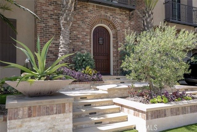 20300 W Windsor Lane, Northridge (los Angeles), CA 91326