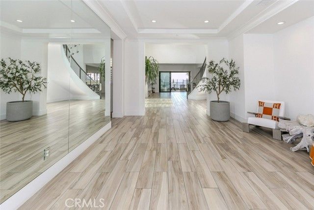 20300 W Windsor Lane, Northridge (los Angeles), CA 91326