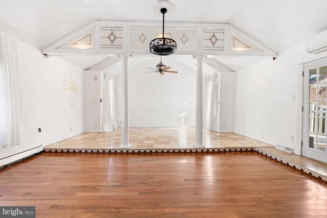 1721 N 72ND ST, Philadelphia, PA 19151