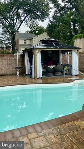 1721 N 72ND ST, Philadelphia, PA 19151