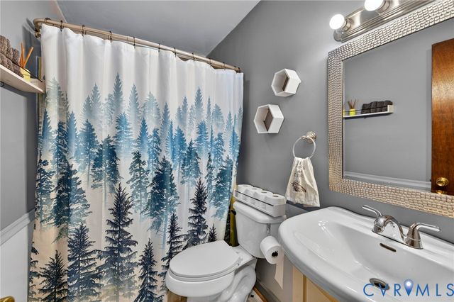 4725 E Grey Fox Cir, Goochland, VA 23065