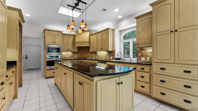 3621 Oak Glen, Tuscaloosa, AL 35406