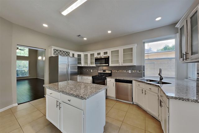 3215 Broken Bough Drive, Missouri City, TX 77459