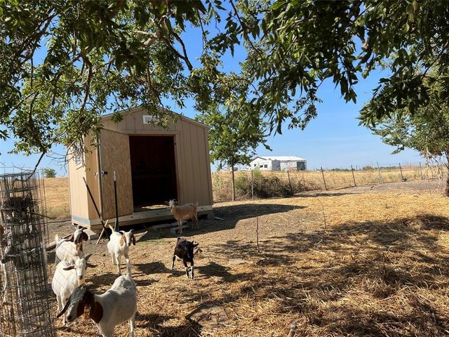 7250 FM 112, Thrall, TX 76578