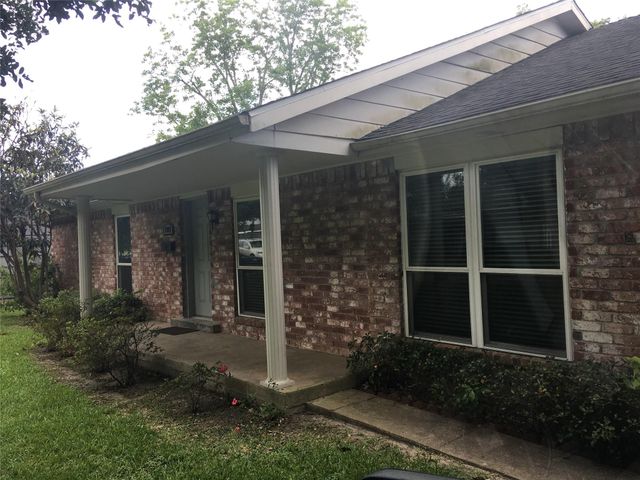 1907 Sedgie Drive, Houston, TX 77080