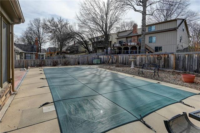 6512 Widmer Road, Shawnee, KS 66216