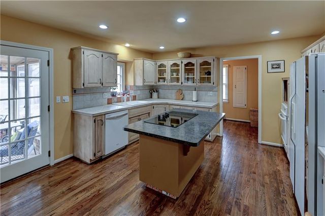 6512 Widmer Road, Shawnee, KS 66216