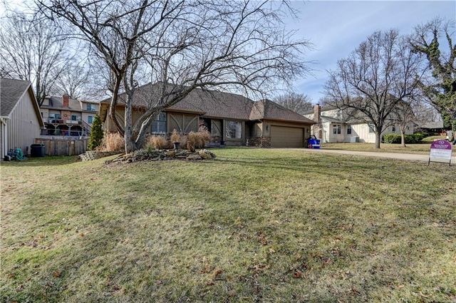 6512 Widmer Road, Shawnee, KS 66216