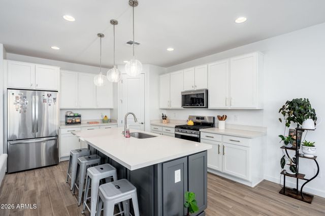 26440 N THORNHILL Drive, Peoria, AZ 85383