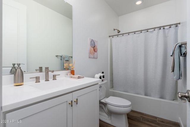 26440 N THORNHILL Drive, Peoria, AZ 85383