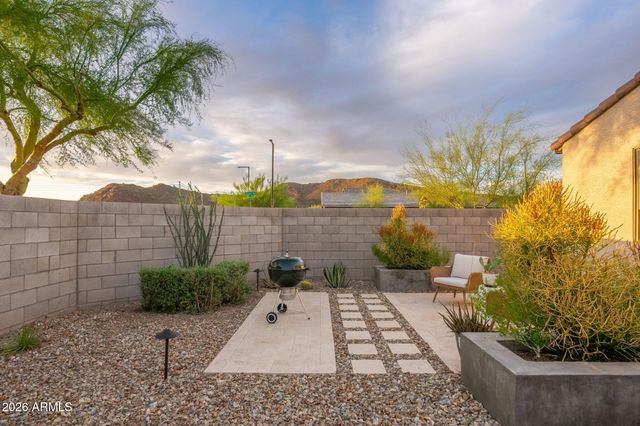 26440 N THORNHILL Drive, Peoria, AZ 85383