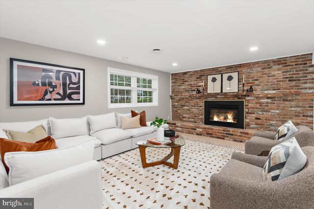 176 CARDAMON DR, Edgewater, MD 21037