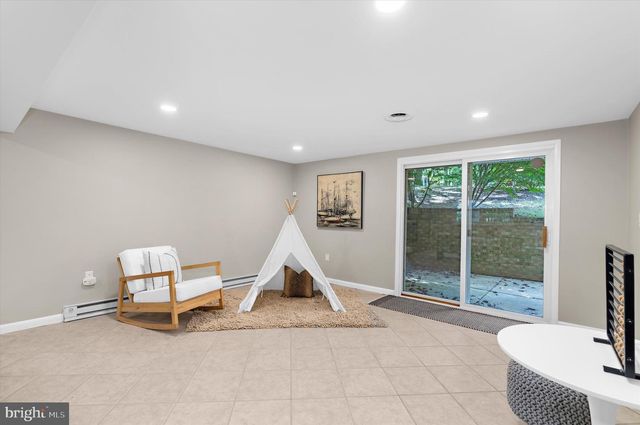 176 CARDAMON DR, Edgewater, MD 21037
