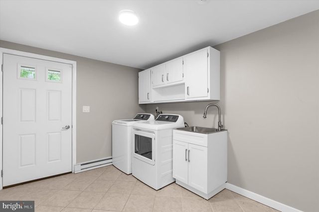 176 CARDAMON DR, Edgewater, MD 21037