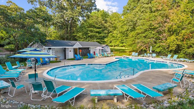 176 CARDAMON DR, Edgewater, MD 21037