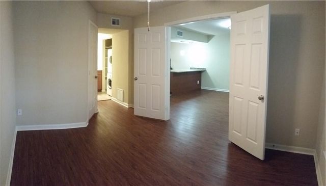 7685 Northcross DR 906, Austin, TX 78757