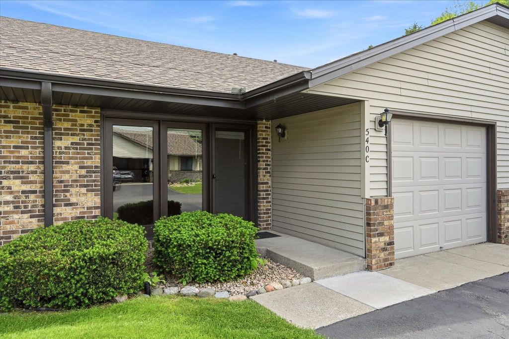 540 Auburn Place NW C, Elk River, MN 55330 — photo 2