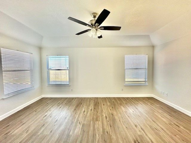 6515 Fairglen Drive, Arlington, TX 76002