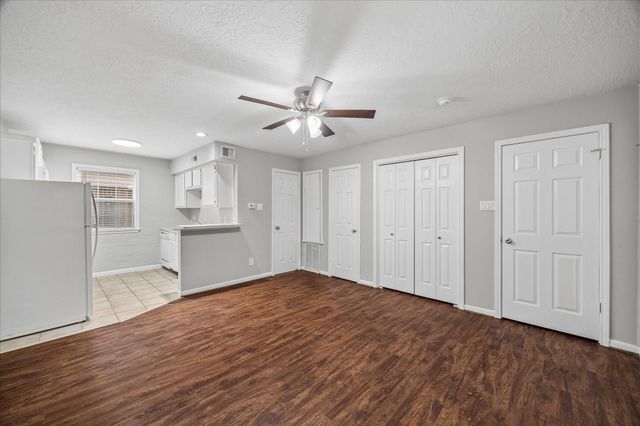 802 Stanford Street 2, Houston, TX 77019