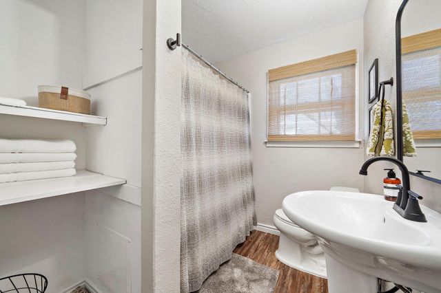 1206 Olive Street, Baytown, TX 77520