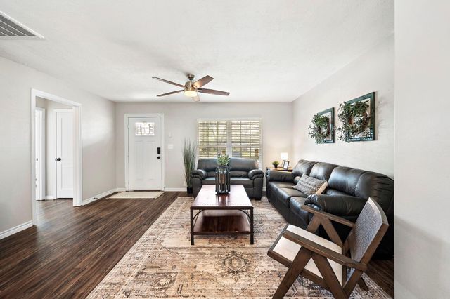 1206 Olive Street, Baytown, TX 77520