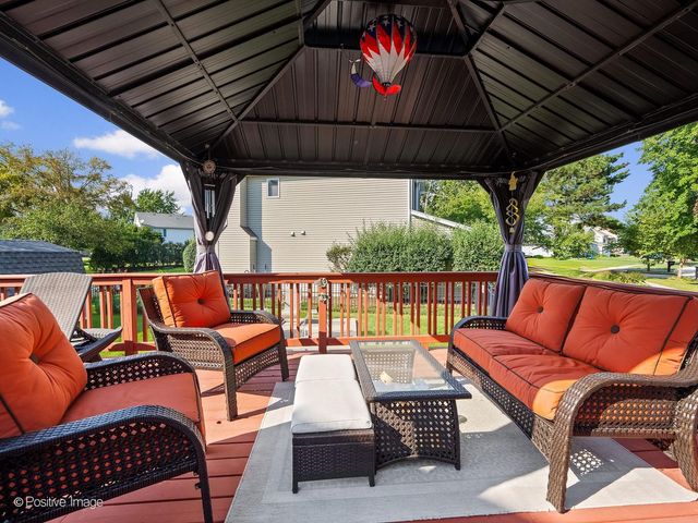 575 Adare Road, Bartlett, IL 60103