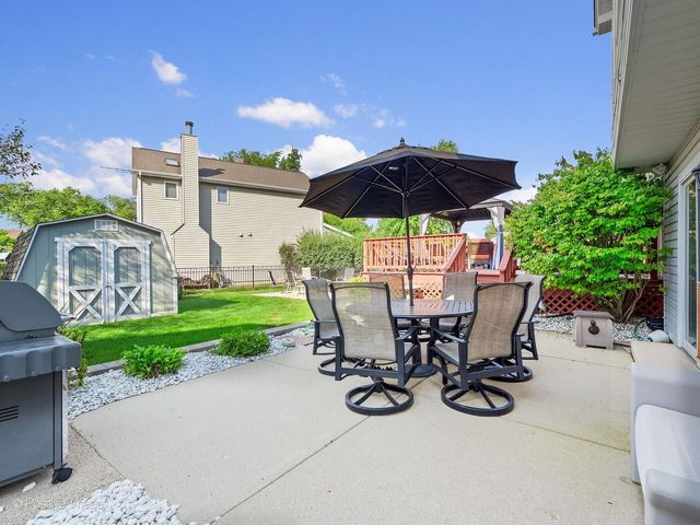 575 Adare Road, Bartlett, IL 60103