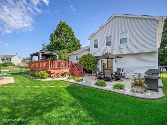 575 Adare Road, Bartlett, IL 60103
