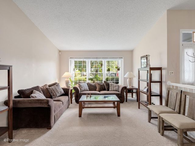 575 Adare Road, Bartlett, IL 60103