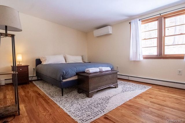 4 Lonny Drive, Ellenville, NY 12428