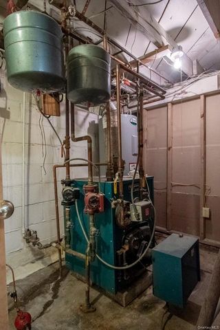 4 Lonny Drive, Ellenville, NY 12428