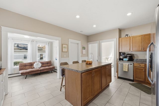 59 Webber St, Leominster, MA 01453