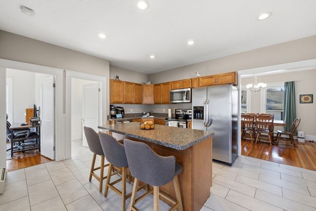 59 Webber St, Leominster, MA 01453