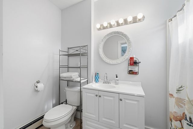 59 Webber St, Leominster, MA 01453