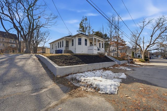 59 Webber St, Leominster, MA 01453