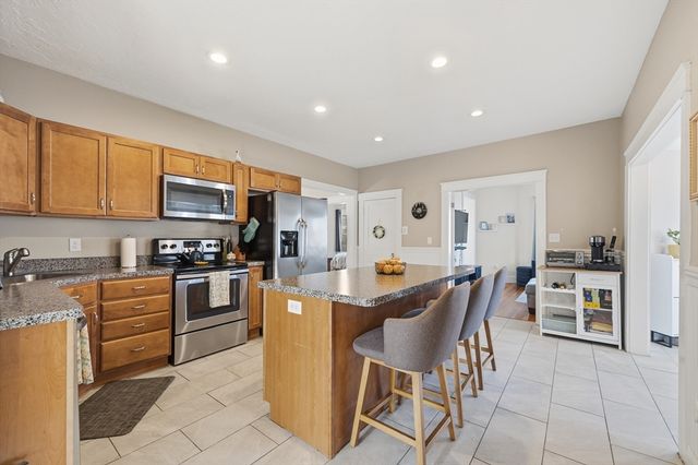 59 Webber St, Leominster, MA 01453