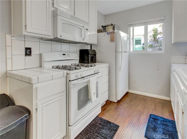 1062 B Cabrillo Park C, Santa Ana, CA 92701