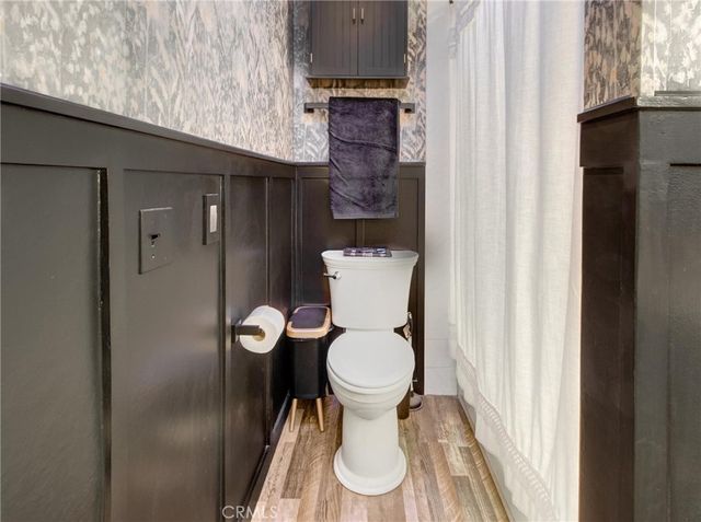 1062 B Cabrillo Park C, Santa Ana, CA 92701