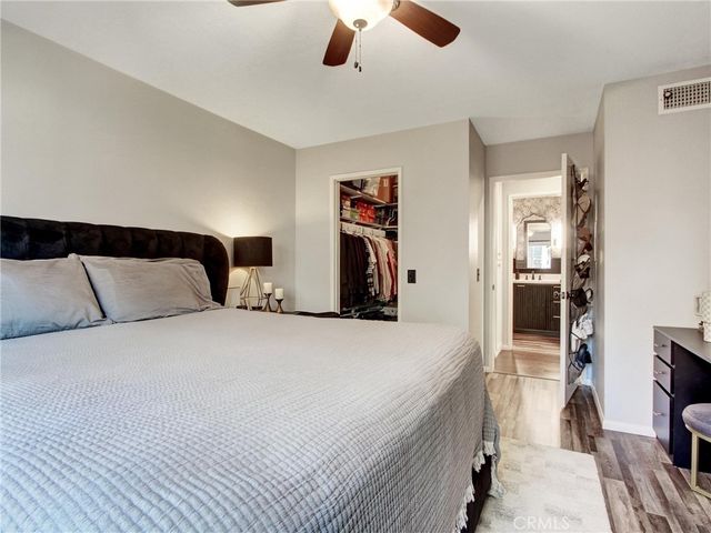 1062 B Cabrillo Park C, Santa Ana, CA 92701