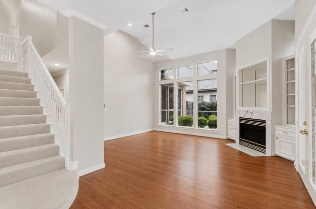7322 Greatwood Lake Drive, Sugar Land, TX 77479