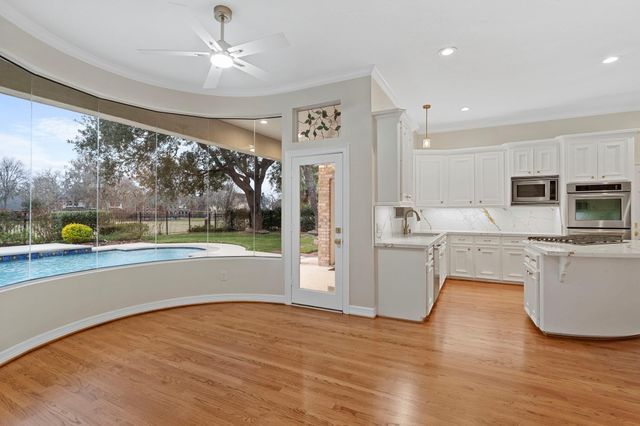 7322 Greatwood Lake Drive, Sugar Land, TX 77479