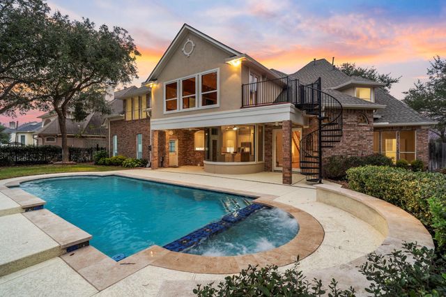 7322 Greatwood Lake Drive, Sugar Land, TX 77479
