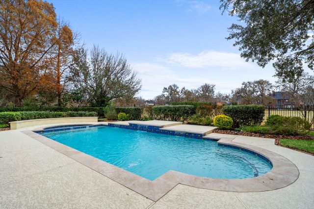 7322 Greatwood Lake Drive, Sugar Land, TX 77479