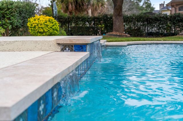 7322 Greatwood Lake Drive, Sugar Land, TX 77479