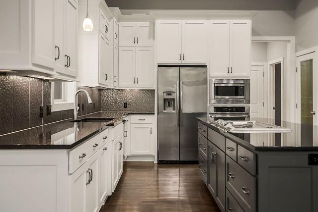 13112 W 170th Street, Overland Park, KS 66221