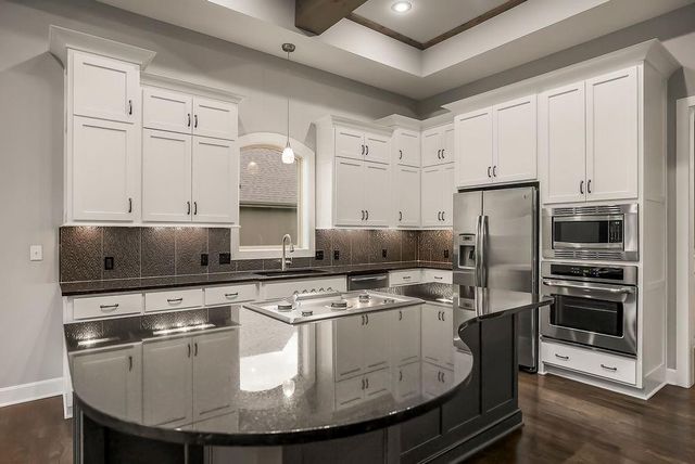 13112 W 170th Street, Overland Park, KS 66221