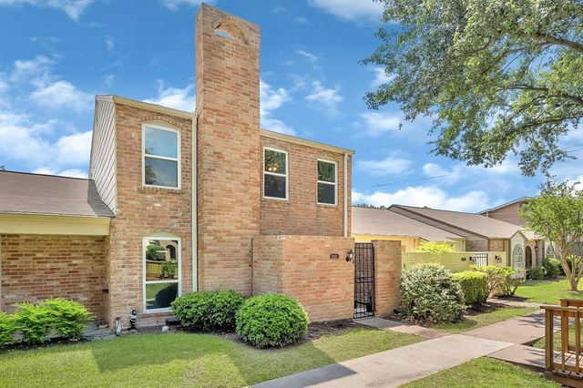 11812 Southlake Drive, Houston, TX 77077