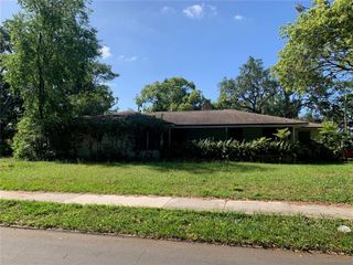 550 W OAK DRIVE, Lakeland, FL 33803