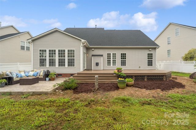 2676 Sunberry Lane NW, Concord, NC 28027